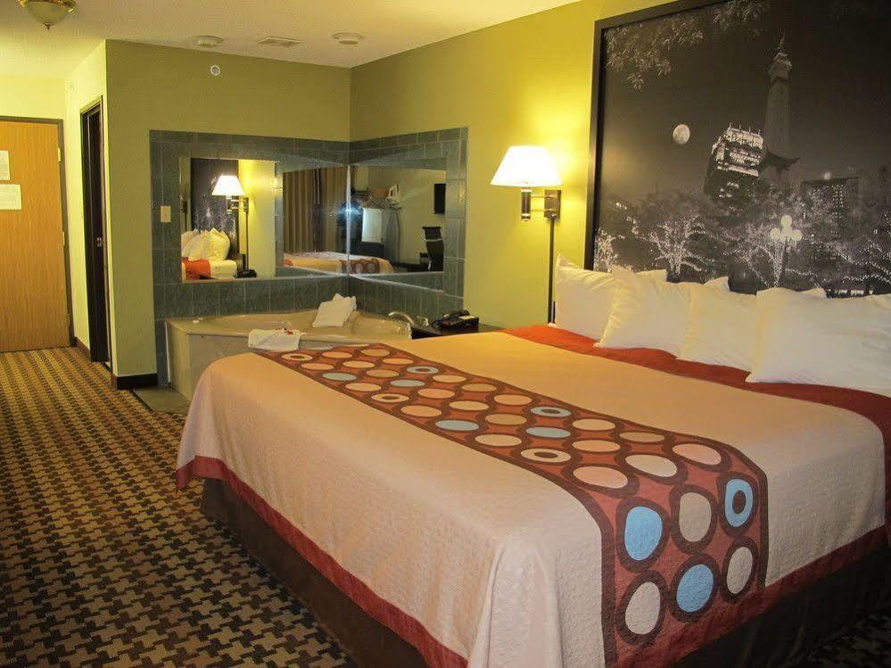 Super 8 By Wyndham Cloverdale Wine Country Buitenkant foto